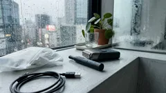 出張バッグのすみで朝が整う――BEAUM新作シェーバー2種が“役割分担”した理由